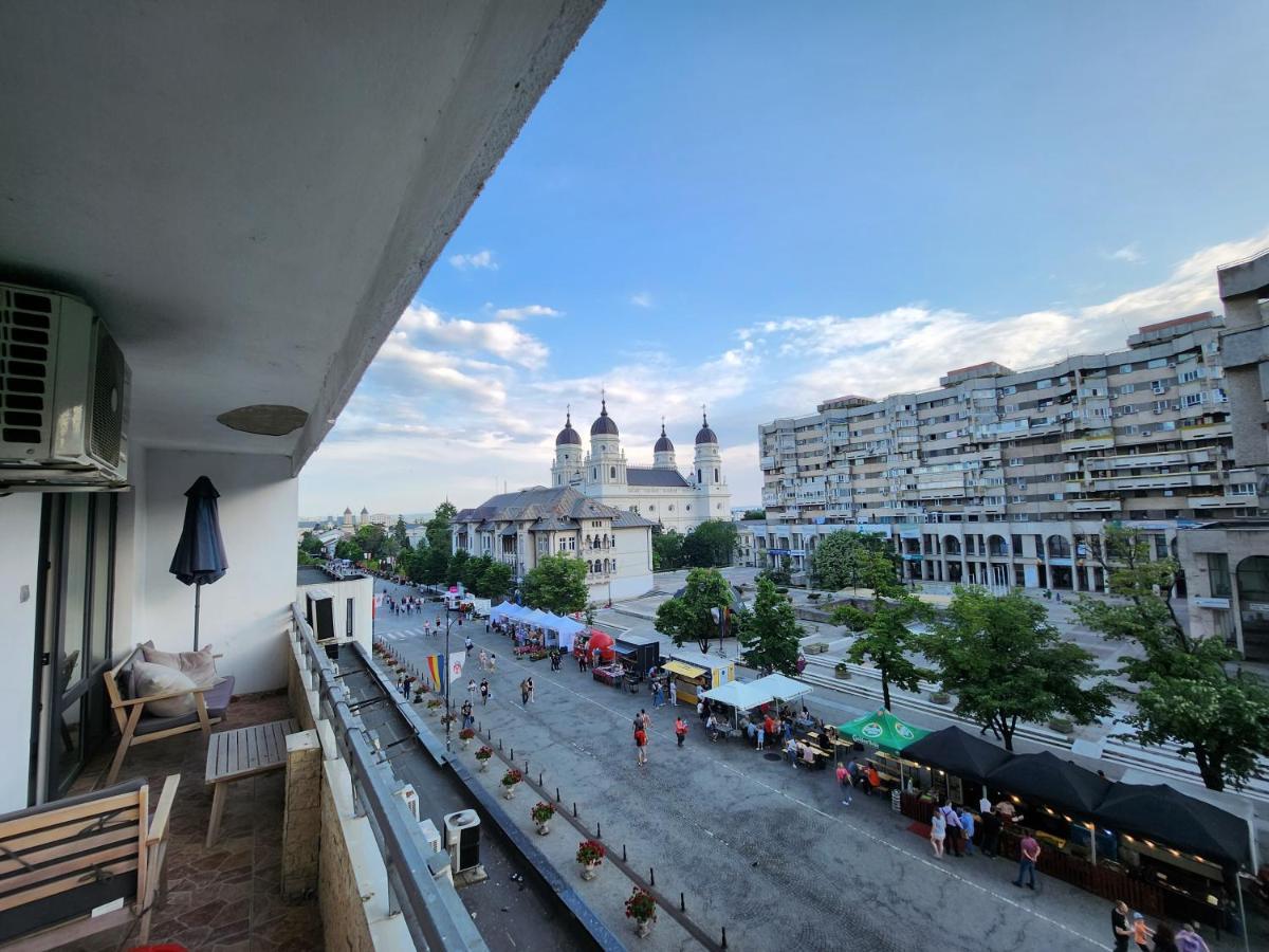 Stefan Cel Mare Boulevard Pedestrian Street Palas Iasi Exterior photo